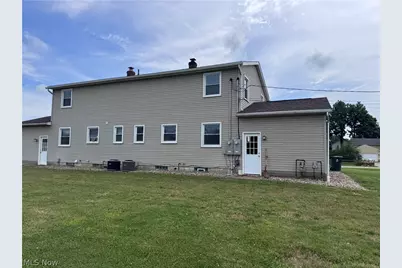 9112 Skypark, Wadsworth, OH 44281 - Photo 5