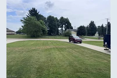 9112 Skypark, Wadsworth, OH 44281 - Photo 7