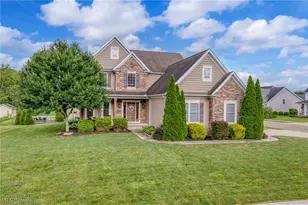 12504 Estate Ave NW, Uniontown, OH 44685 - Photo 9