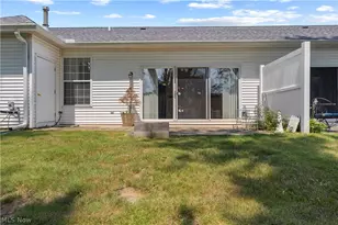 6956 Cottage Circle, North Ridgeville, OH 44039 - Photo 35