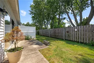 6956 Cottage Circle, North Ridgeville, OH 44039 - Photo 33