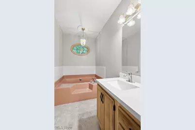 5882 Indian Creek Circle NW, Canton, OH 44718 - Photo 19