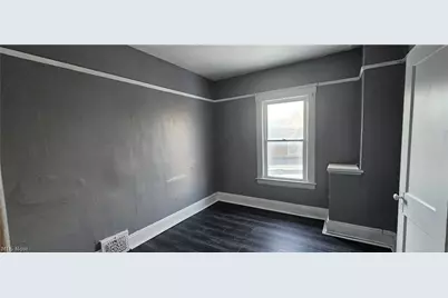 8823 Yale Avenue, Loveland, OH 44108 - Photo 17