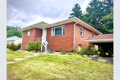 809 Delia Avenue, Martins Ferry, OH 43935 - Photo 3