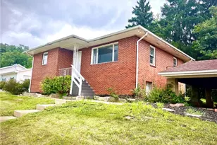 809 Delia Ave, Martins Ferry, OH 43935 - Photo 3