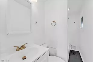 2186 Cornell Rd, Loveland, OH 44106 - Photo 25