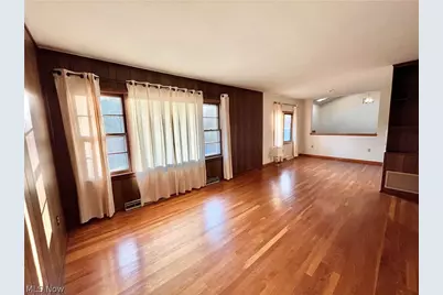 8238 Center Road, Ashtabula, OH 44004 - Photo 5