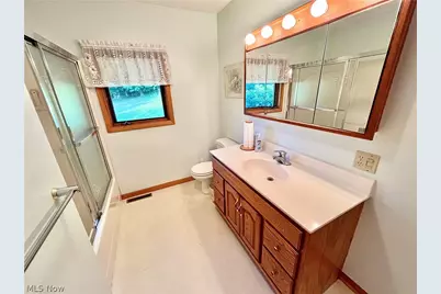 8238 Center Road, Ashtabula, OH 44004 - Photo 13