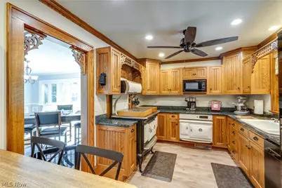 10845 McCallum Avenue NE, Alliance, OH 44601 - Photo 13