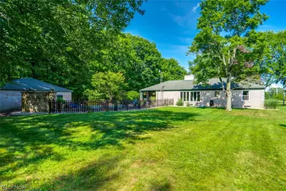 10845 McCallum Avenue NE, Alliance, OH 44601 - Photo 41