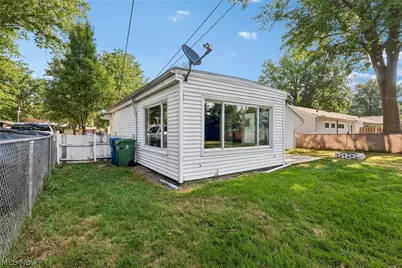 9011 Manorford Drive, Loveland, OH 44130 - Photo 27