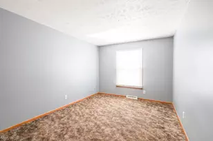 1258 Pembrooke Dr, Salem, OH 44460 - Photo 23