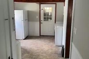 918 9th St SW, Massillon, OH 44647 - Photo 9
