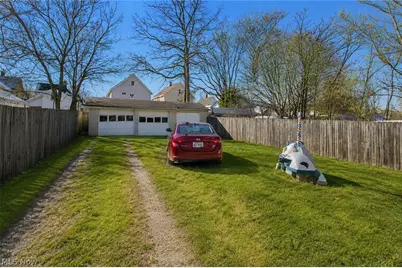 6914 Polonia Avenue, Loveland, OH 44105 - Photo 19