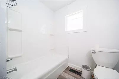 24 Houston Street SW, Massillon, OH 44647 - Photo 7