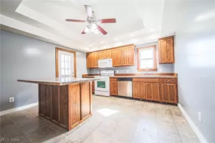 24 Houston St SW, Massillon, OH 44647 - Photo 3