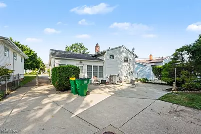 339 E 315th Street, Willowick, OH 44095 - Photo 3