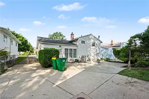 339 E 315th St, Willowick, OH 44095 - Photo 3