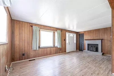 15001 Baumhart Road, Oberlin, OH 44074 - Photo 9