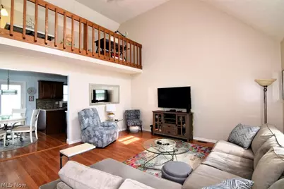5254 Liberty Lane #B, Willoughby, OH 44094 - Photo 3