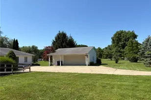 2140 Claus Rd, Vermilion, OH 44089 - Photo 3