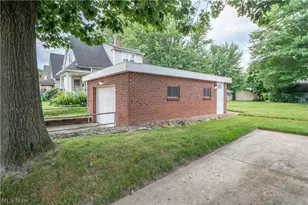 106 W Summit St, Alliance, OH 44601 - Photo 33
