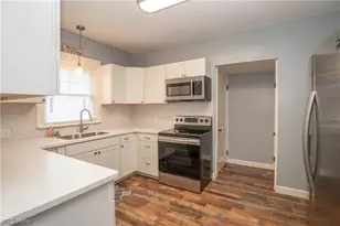 106 W Summit St, Alliance, OH 44601 - Photo 11