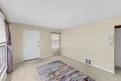 2407 27th Street, Cuyahoga Falls, OH 44223 - Photo 7