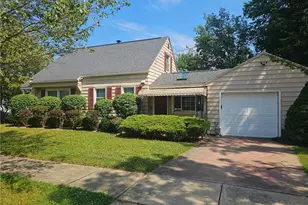 2407 27th St, Cuyahoga Falls, OH 44223 - Photo 1