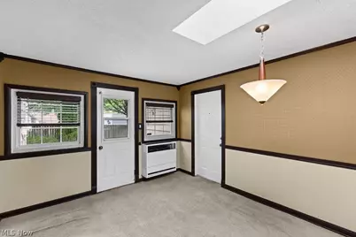 2407 27th Street, Cuyahoga Falls, OH 44223 - Photo 11