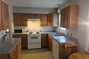 2407 27th St, Cuyahoga Falls, OH 44223 - Photo 7