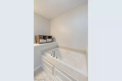 2436 Roxboro Street, Avon, OH 44011 - Photo 21