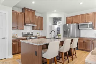 1678 McGuinness Ave, Streetsboro, OH 44241 - Photo 9