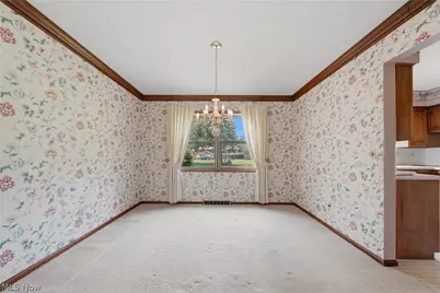 135 Seneca Trail SW, Hartville, OH 44632 - Photo 9