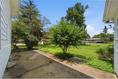 135 Seneca Trail SW, Hartville, OH 44632 - Photo 43