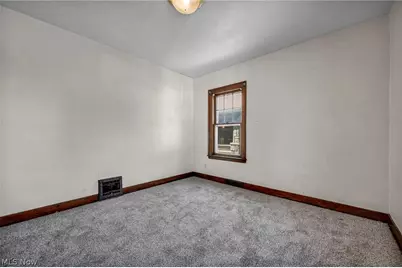 167 N Hazelwood Avenue, Youngstown, OH 44509 - Photo 17