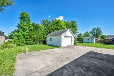 167 N Hazelwood Avenue, Youngstown, OH 44509 - Photo 37
