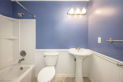 2455 Island Drive #B, Uniontown, OH 44685 - Photo 15