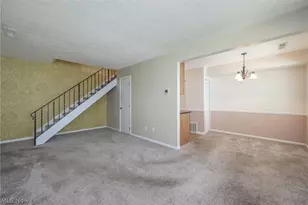 2455 Island Dr, Uniontown, OH 44685 - Photo 7