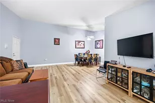 10391 Glenway Dr, Twinsburg, OH 44087 - Photo 3