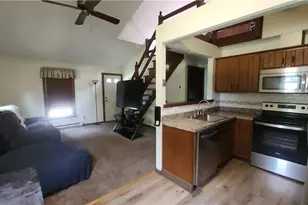 46103 New England Square, New Waterford, OH 44445 - Photo 5