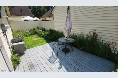 46103 New England Square #B, New Waterford, OH 44445 - Photo 3