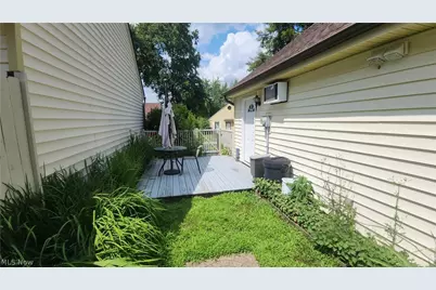 46103 New England Square #B, New Waterford, OH 44445 - Photo 19
