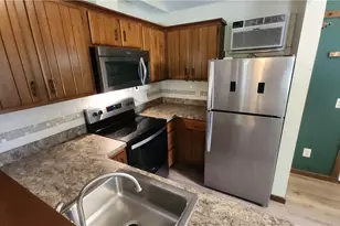 46103 New England Square, New Waterford, OH 44445 - Photo 7