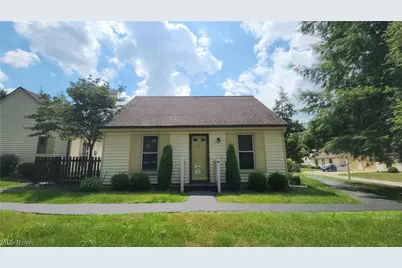 46103 New England Square #B, New Waterford, OH 44445 - Photo 1