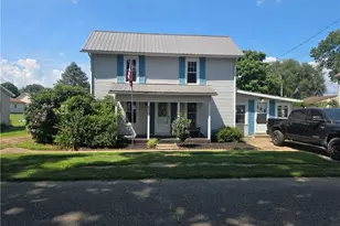 620 Franklin Ave, Conesville, OH 43811 - Photo 17