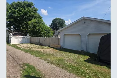 620 Franklin Avenue, Conesville, OH 43811 - Photo 15