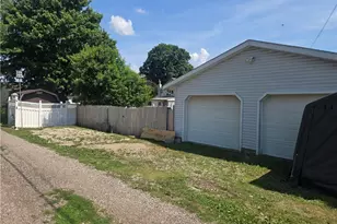 620 Franklin Ave, Conesville, OH 43811 - Photo 15