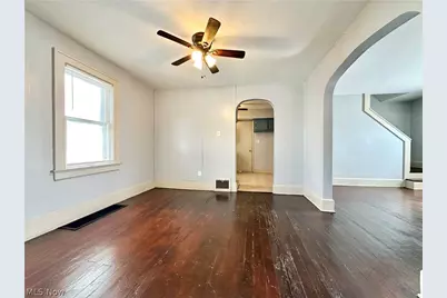 712 Lovers Lane, Akron, OH 44306 - Photo 13