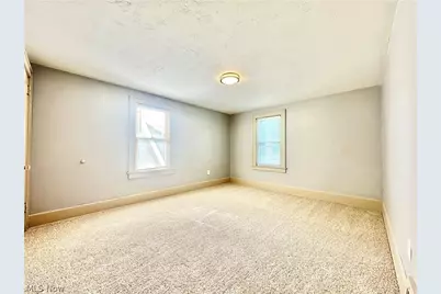 712 Lovers Lane, Akron, OH 44306 - Photo 19